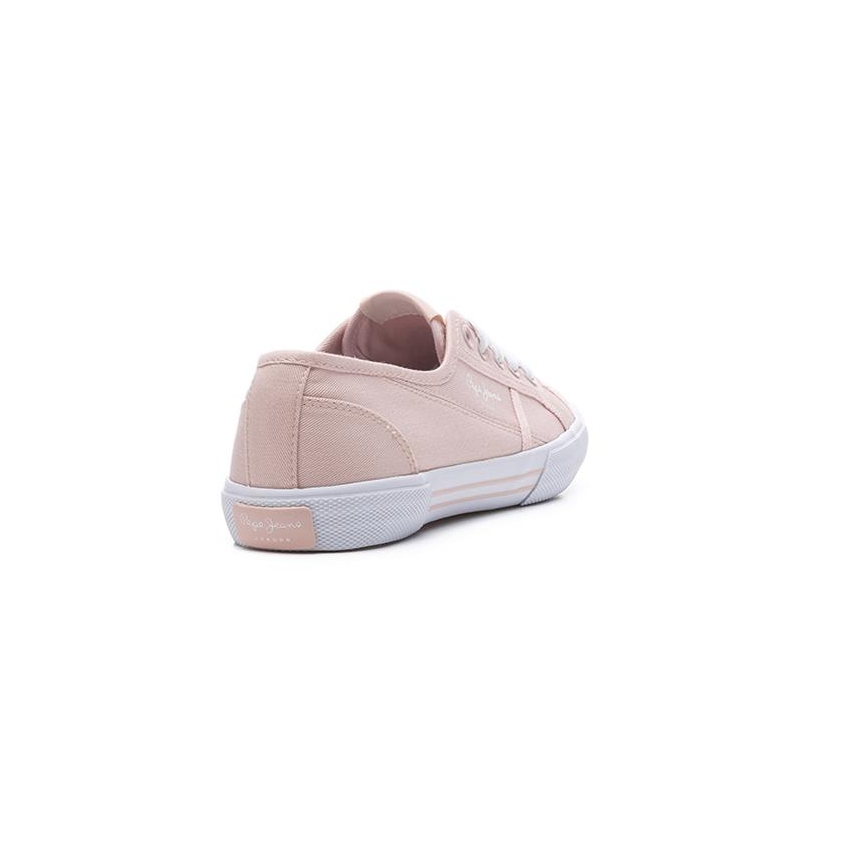 Detalle de marca en el modelo Pepe Jeans Aberlady Eco