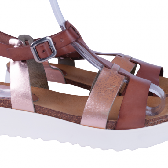 Sandalias de mujer de Porlastiendas color cuero 2